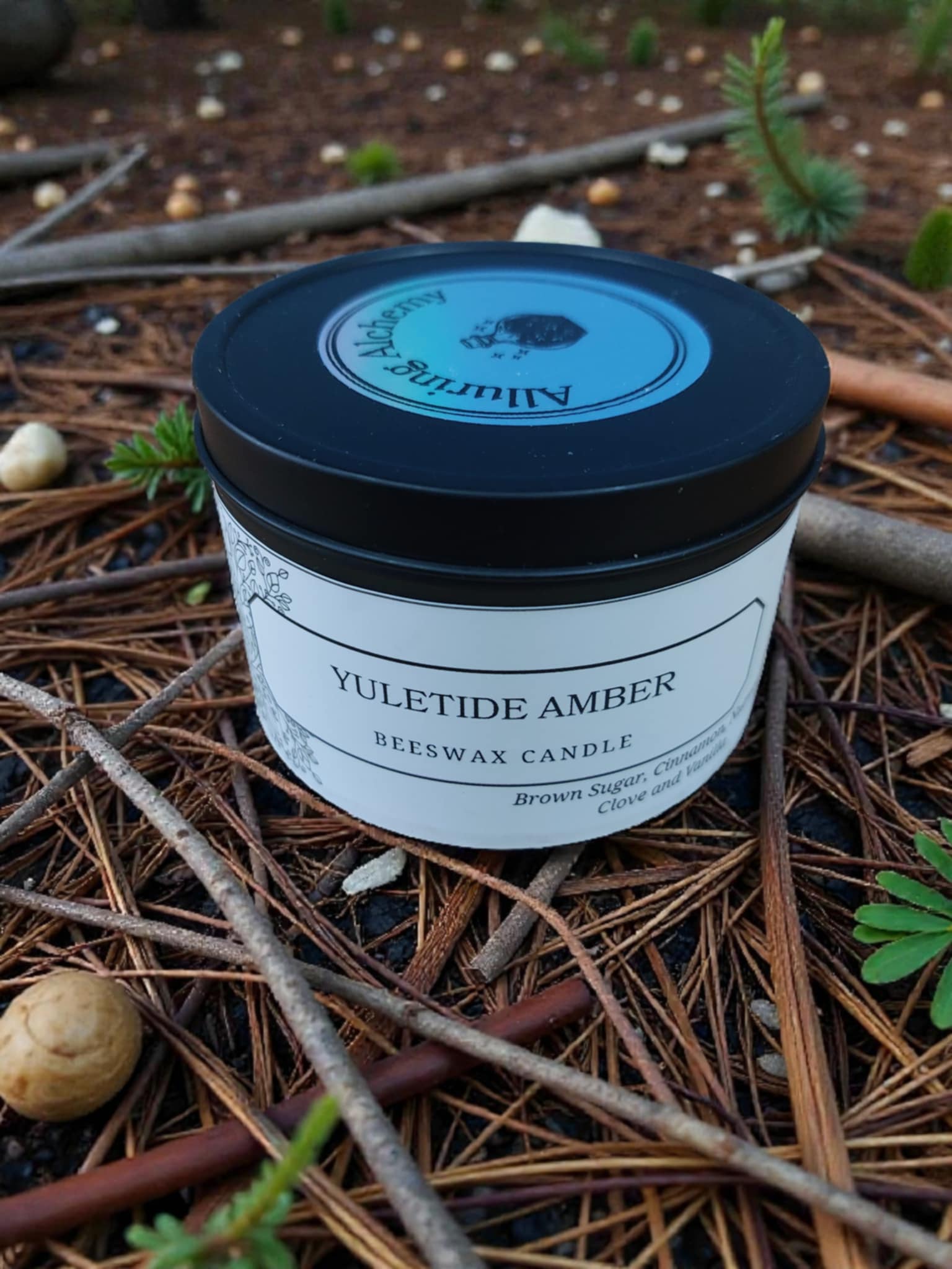 Yuletide Amber – Pure Beeswax Candle - 8oz | Alluring Alchemy